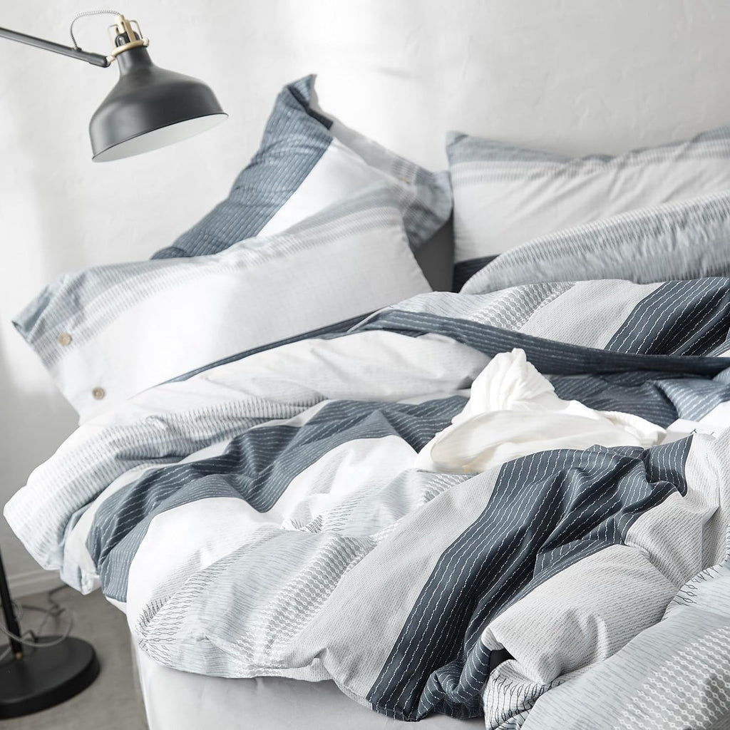 Striped Comforter Set, Modern Style Blue Grey Stripes Pattern Printed Bedding Set, Lightweight 3 Pieces