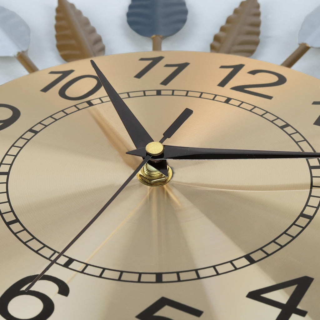 23 Inch Metal Mid Century Modern Wall Clock Decor
