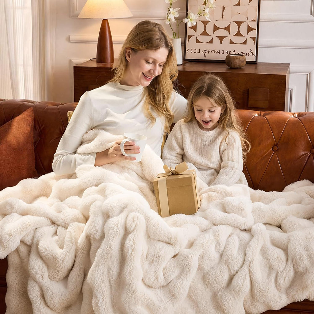 Bubble Faux Fur Twin Blanket for Couch, 60x80 Cream | Luxury Plush Fluffy Thick Blanket, Warm Soft Fuzzy Throw for
