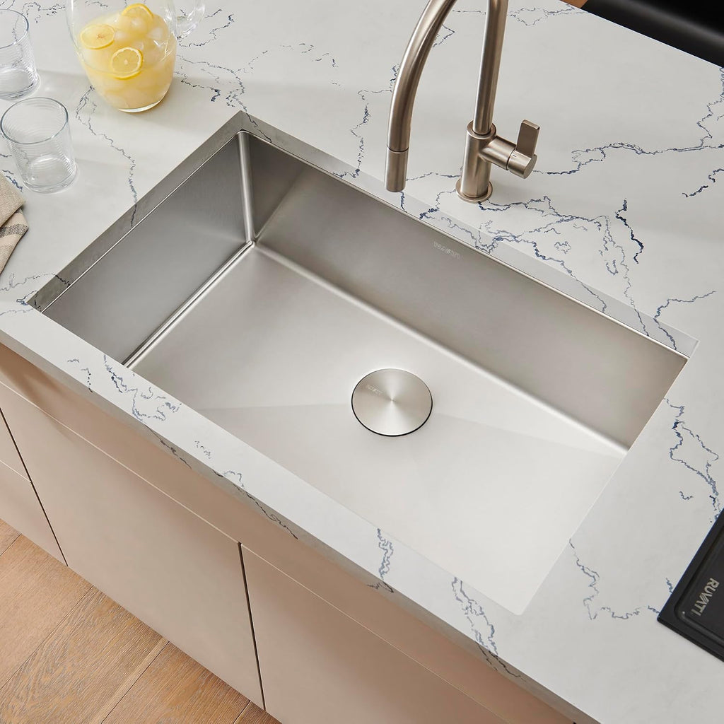 32-in 16-Gauge Rounded-Corner Undermount Kitchen Sink - RVH7400