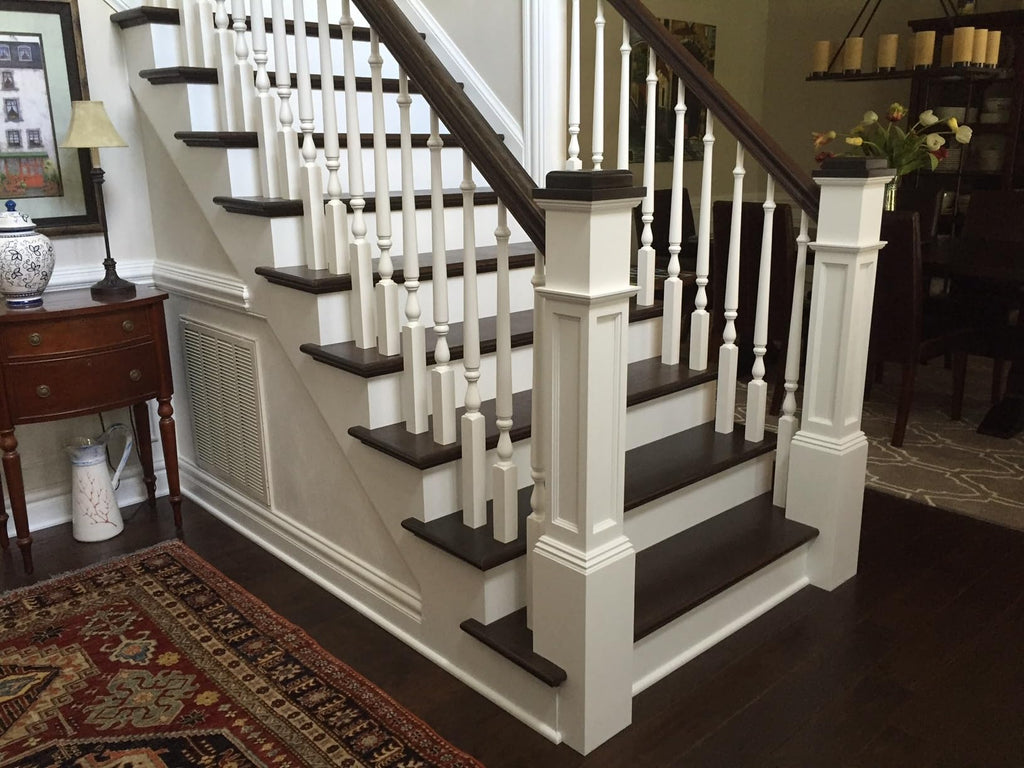 AFP-4091 Red Oak Actual Flat Panel Box Newel Post
