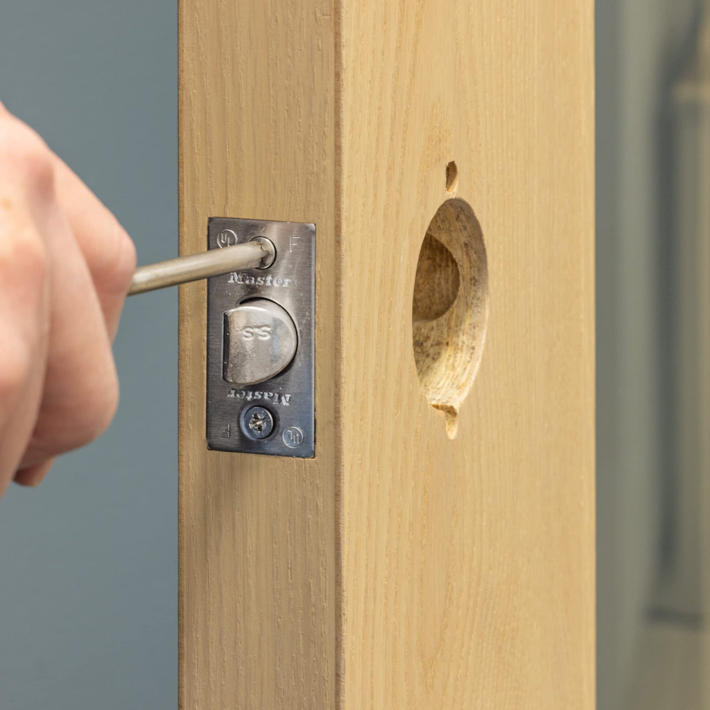 Keyed Entry Door Lock, Commercial Grade Chrome Lever SLCHKE26D