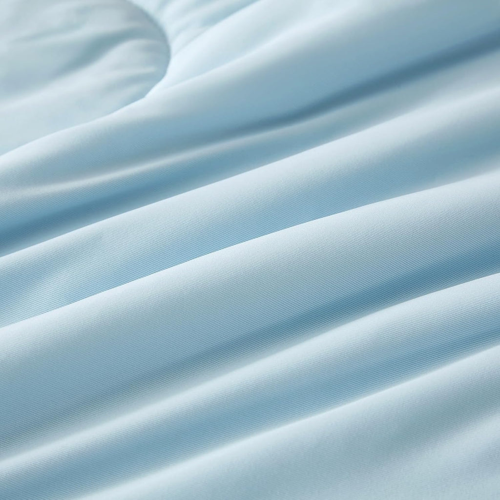 Cooling Comforter King, Q-Max 0.45 Lightweight Breathable Cooling Blanket | Double-Sided Aqua Blue Silk Smooth Summer