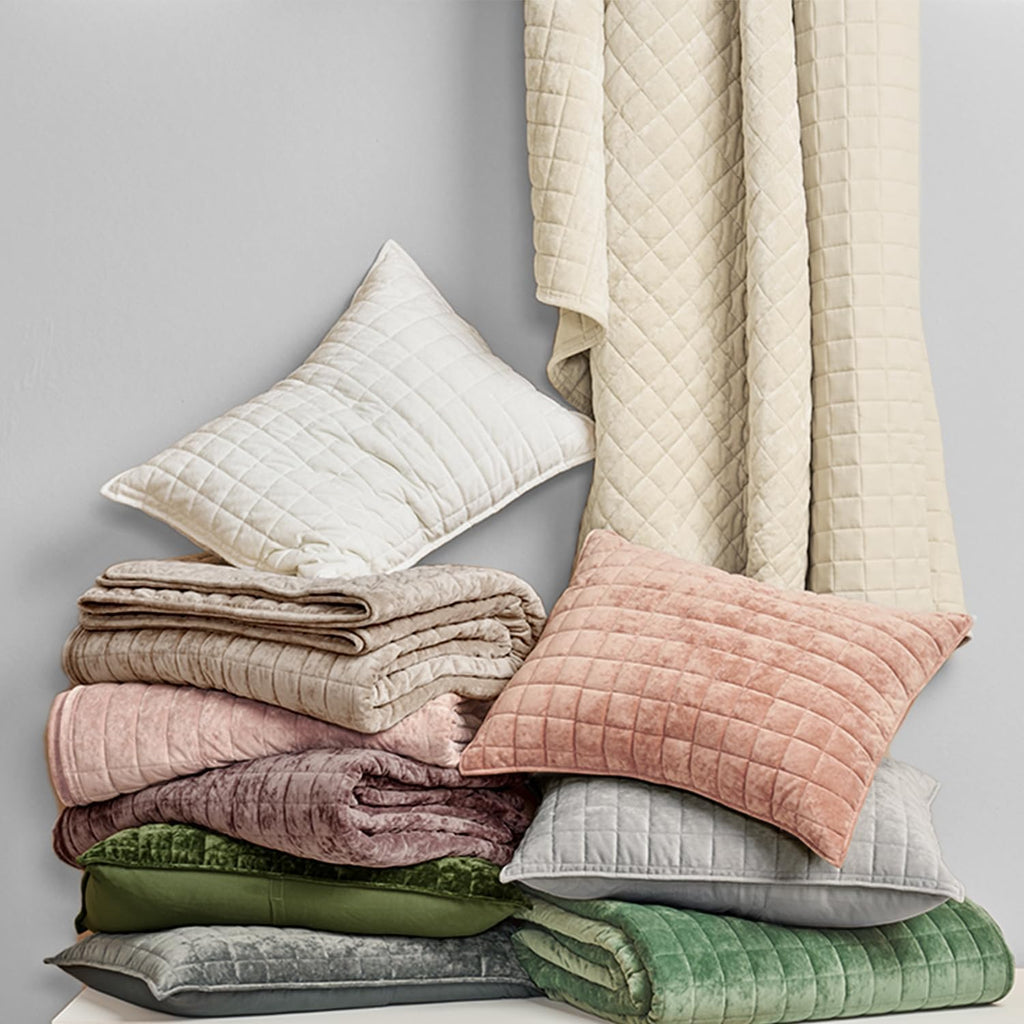 Luxury Velvet Quilt Set Full Queen Bedding Sets, Ultra Soft Velvet Comforter Set, Lightweight Channel Box Stitch