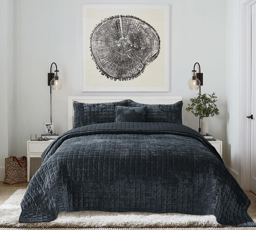 Quilt Set Oversized King Size 120x128 Luxurious Velvet Bedding Sets with 2 Pillow Shams 20x36 3 Pieces Ultra Soft