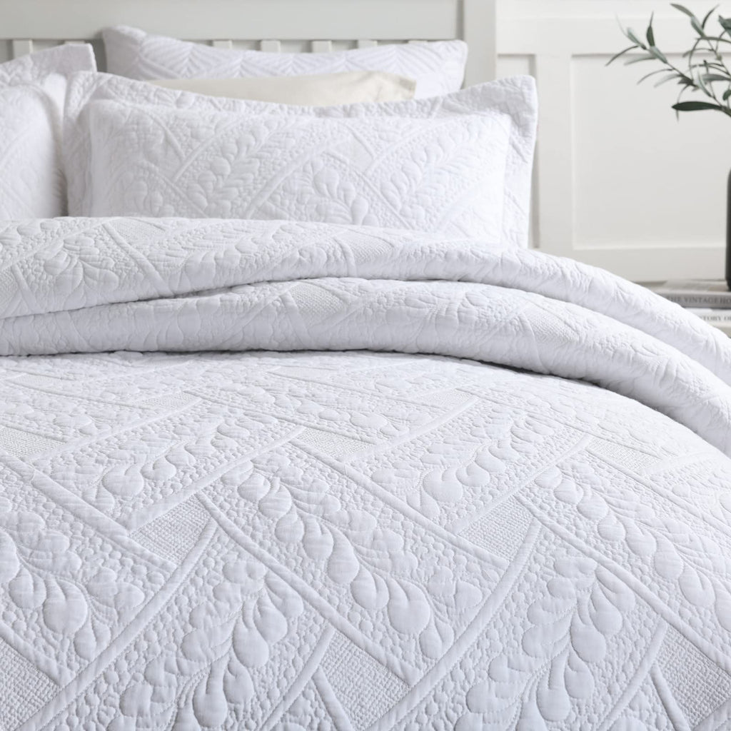 White Quilt Set Cotton Matelasse Coverlet Set Luxury Quilted Comforter Set Lightweight Fall Bedspreads
