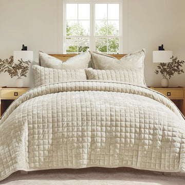 Luxury Velvet Quilt Set Full Queen Bedding Sets, Ultra Soft Velvet Comforter Set, Lightweight Channel Box Stitch