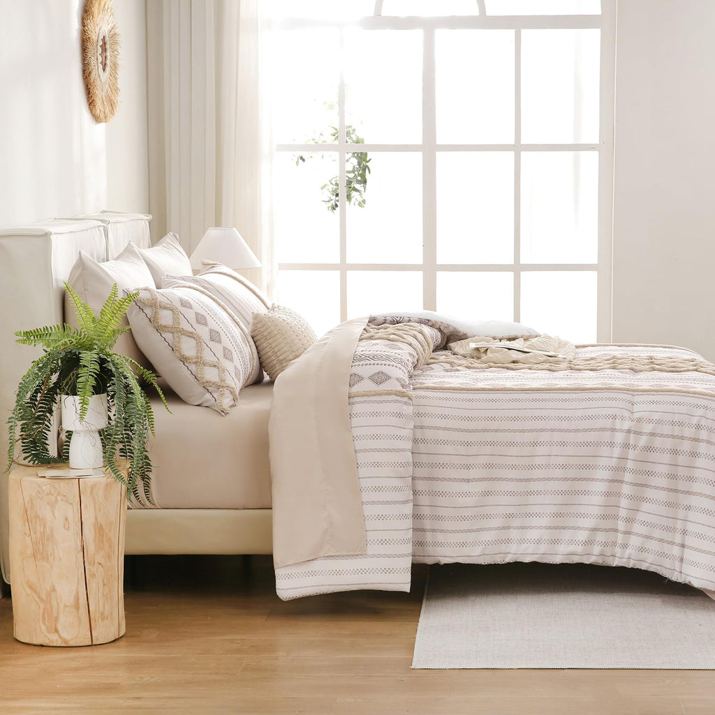 Tufted Boho Comforter Set Bed in A Bag, Shabby Chic Aztec Western Beige Bedding Tufted Decor Queen Size Bedding