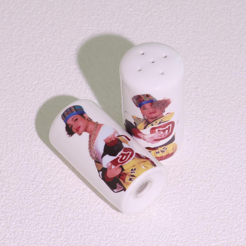 Funny Salt and Pepper Shakers Set Ceramic Cute Salt Shaker & Pepper Shaker