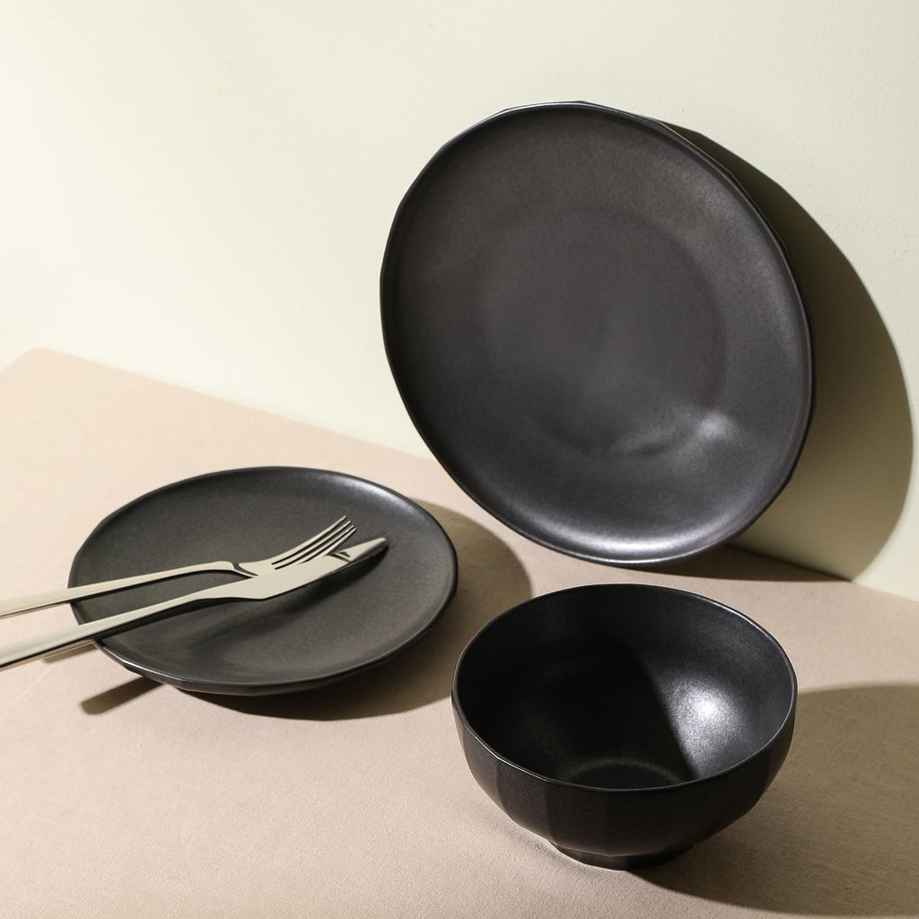 Lain Rio 12-Piece Dinnerware Set Stoneware, Black