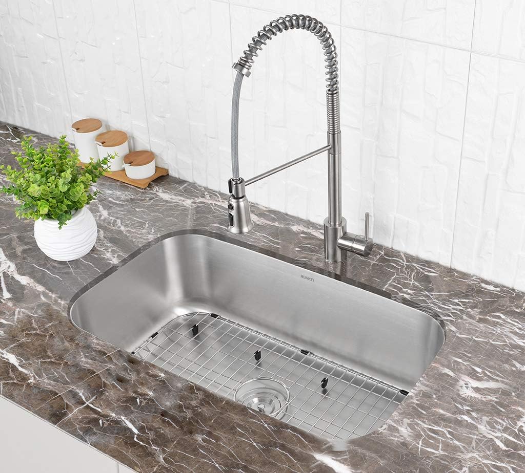 32-in 16-Gauge Stainless Undermount Kitchen Sink - RVM4200