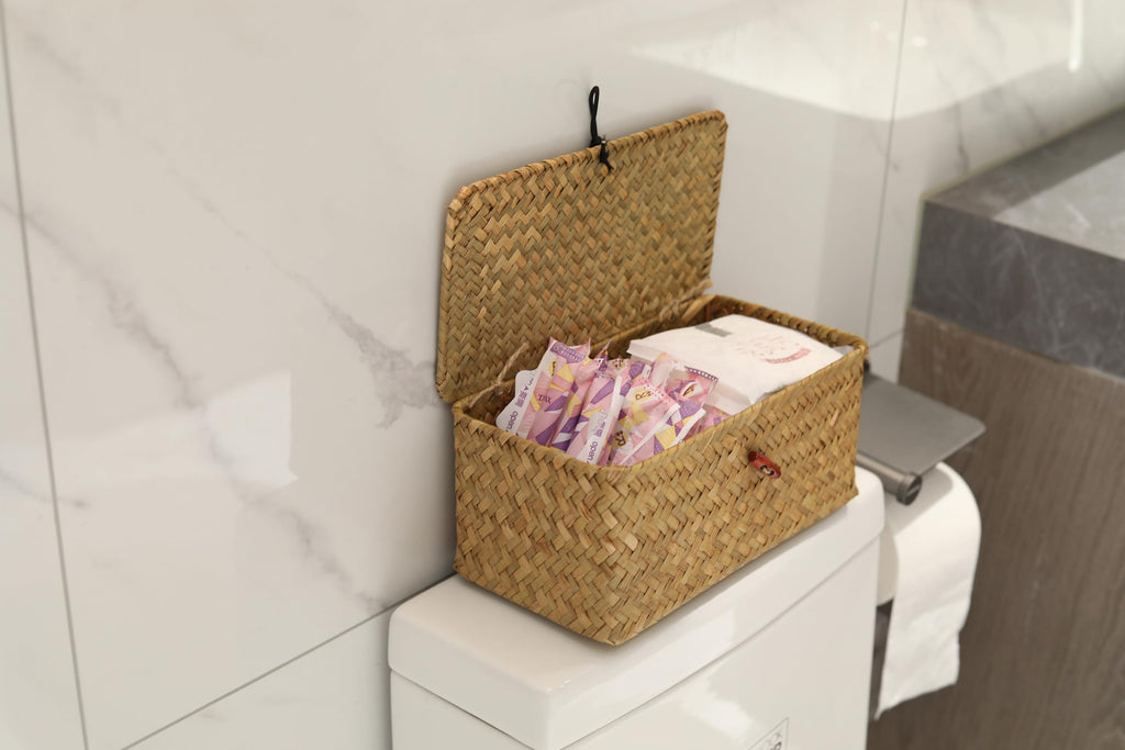 Rectangular Handwoven Seagrass Small Storage Basket with Lid for Shelves and Home Organizer Bins, S