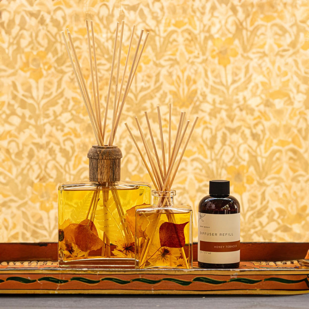 Honey Tobacco Botanical Reed Diffuser, Single Set, Square Glass Bottle 6.76 fl oz Lasts 6-12 Months Amber Oil