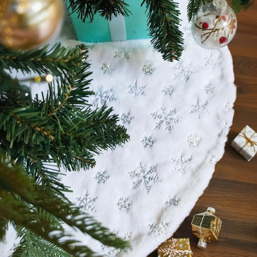 48 Inch Large Christmas Tree Skirt White Tree Skirt Xmas Faux Fur Tree Skirts Christmas Decorations for Holiday Tree