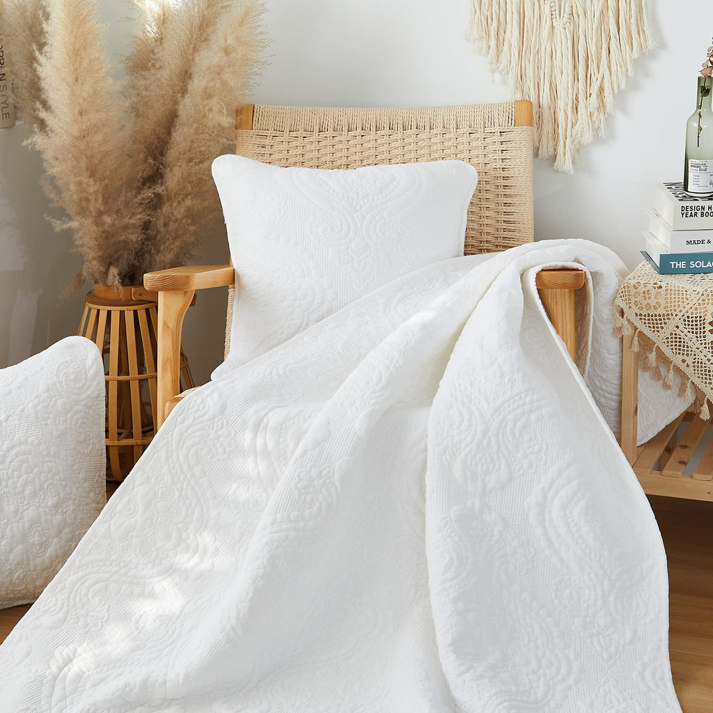 White Damask Quilted Pillow Shams Cotton Standard Size Pillow Cases Set of 2 Comfy Soft Decorative Pillow Covers