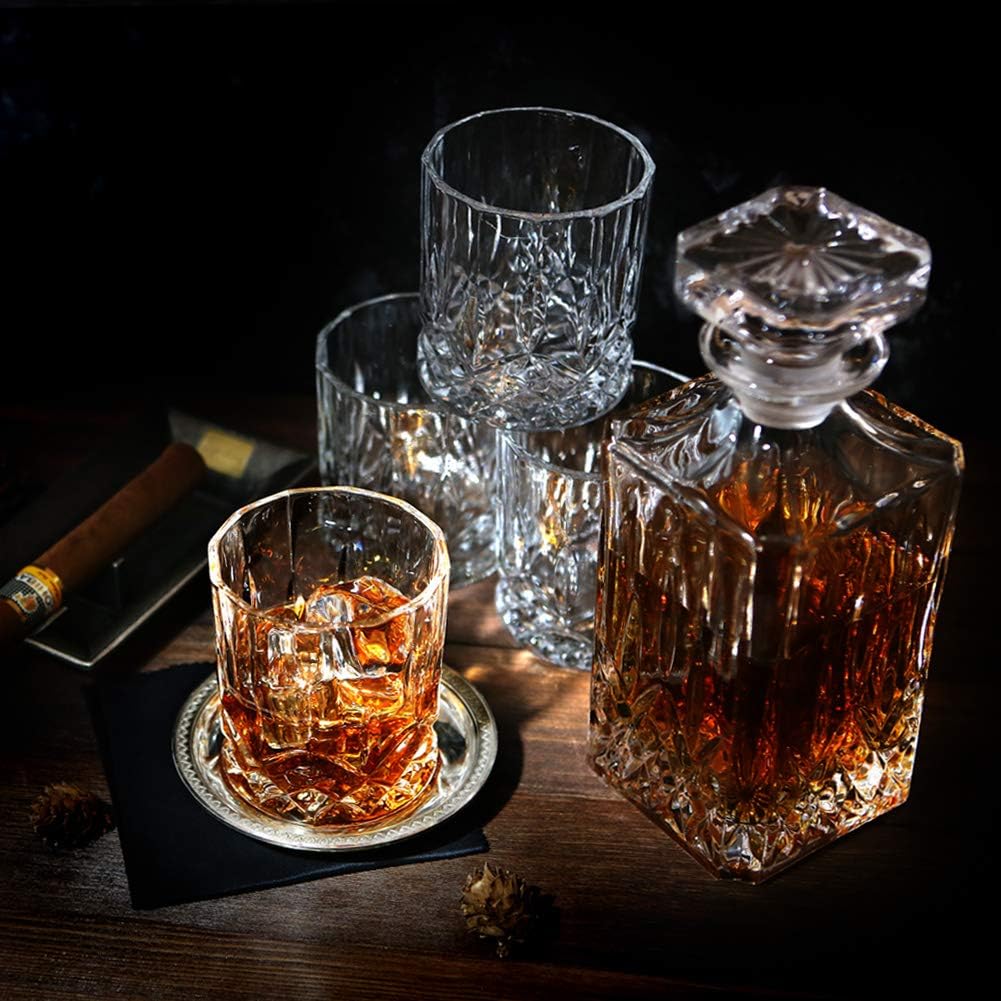 Italian Crafted Crystal Whiskey Decanter & Whiskey Glasses Set, Crystal Decanter Set With 4 Whiskey Glasses - Set of 5