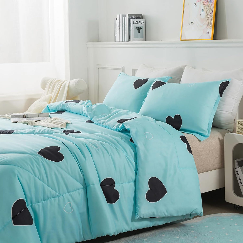 Love Pattern Girls Comforter Set Full, Sky Blue Cute Love Heart Print Comforter Bedding Set for All Seasons