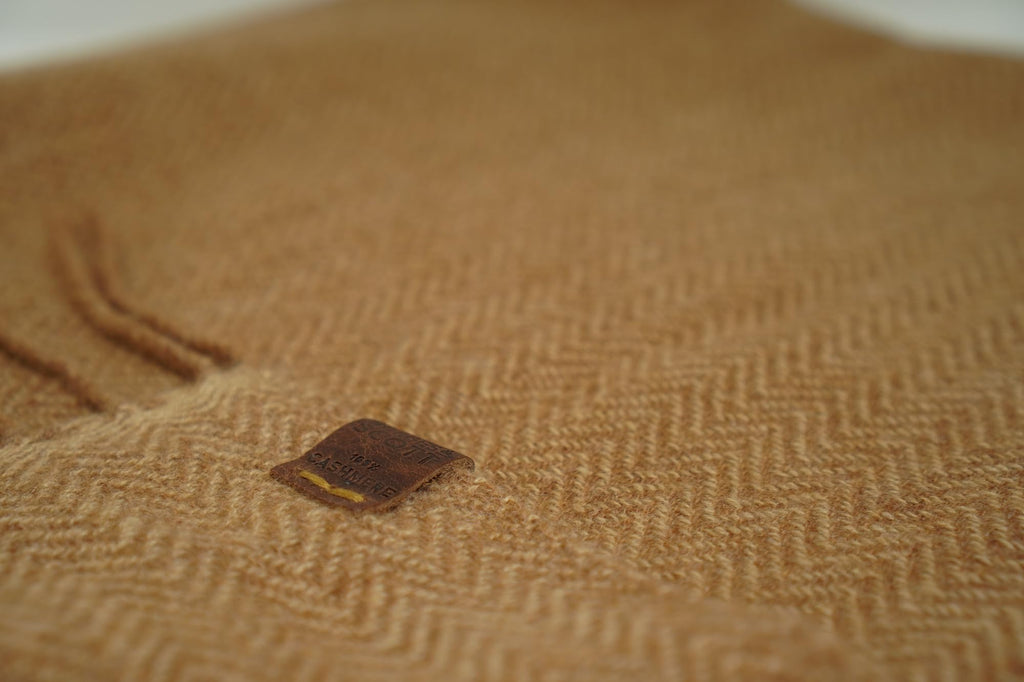 Signature - 100% Cashmere Blanket Throw - Caramel Herringbone
