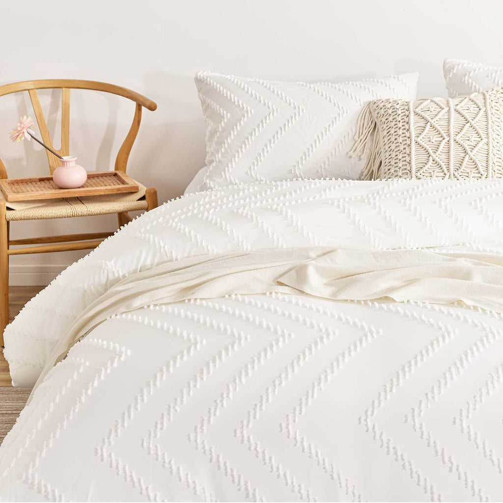 King Comforter Set White Tufted Jacquard Boho Soft Shabby Chic Reversible Down Alternative Microfiber Bedding - All