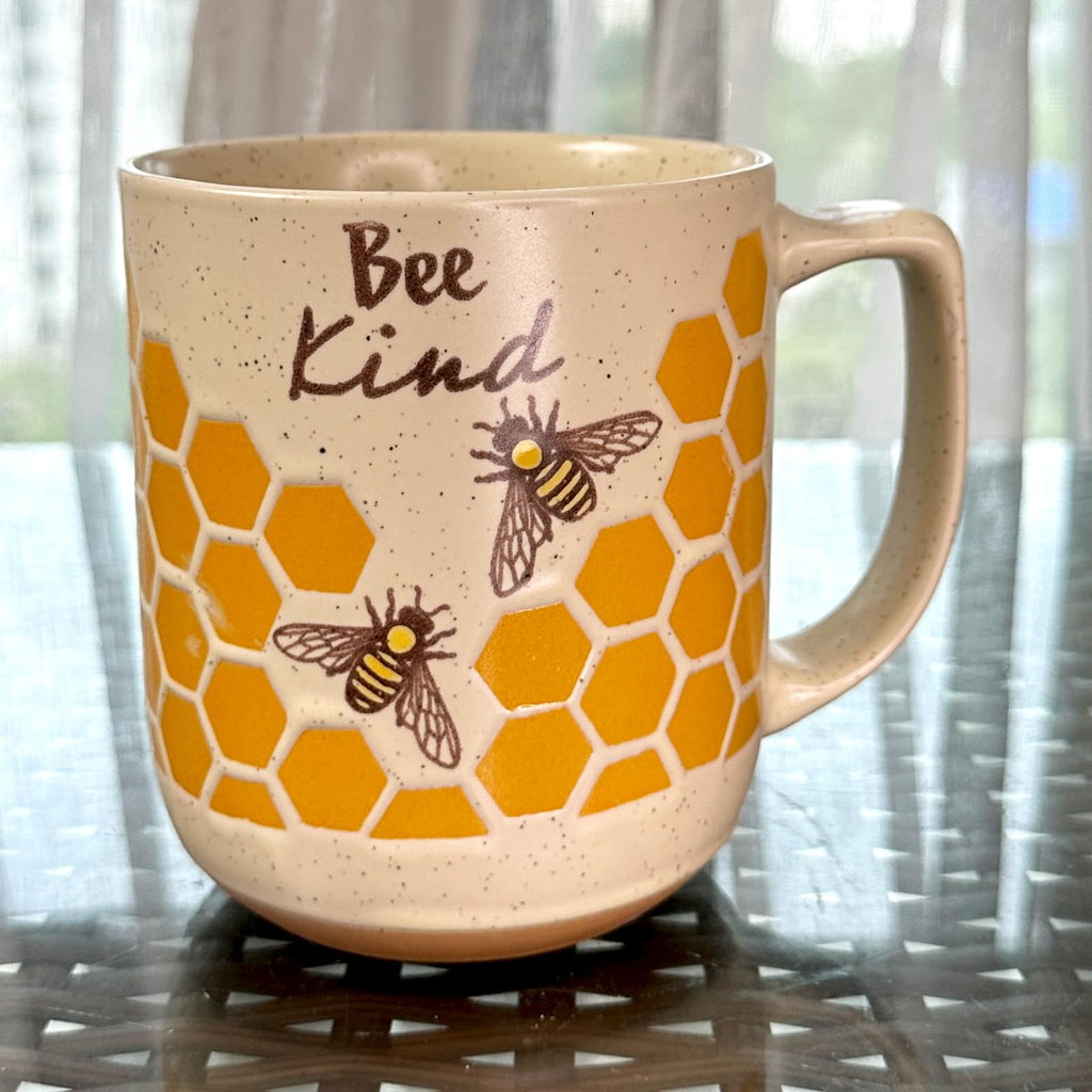 15oz Flowers Bee Mug, Cute Ceramic Coffee and Tea Mug, Dishwasher Microwave Safe, Novelty Tea Cup for Plant Lover
