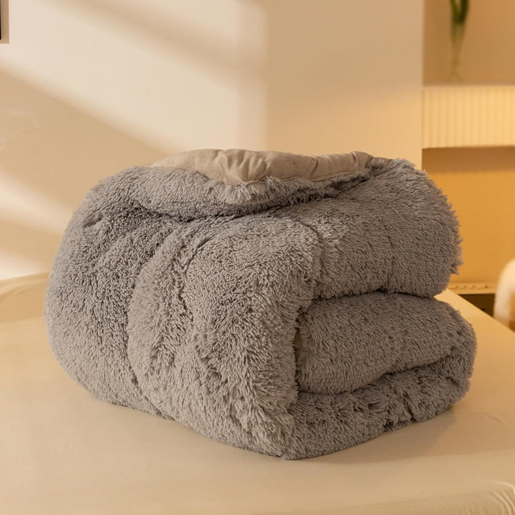 Extra Fluffy Comforter Luxury Thick Warm Faux Fur Comforter Queen Size, Big Heavy Winter Blanket Ultra Soft Bedding 1