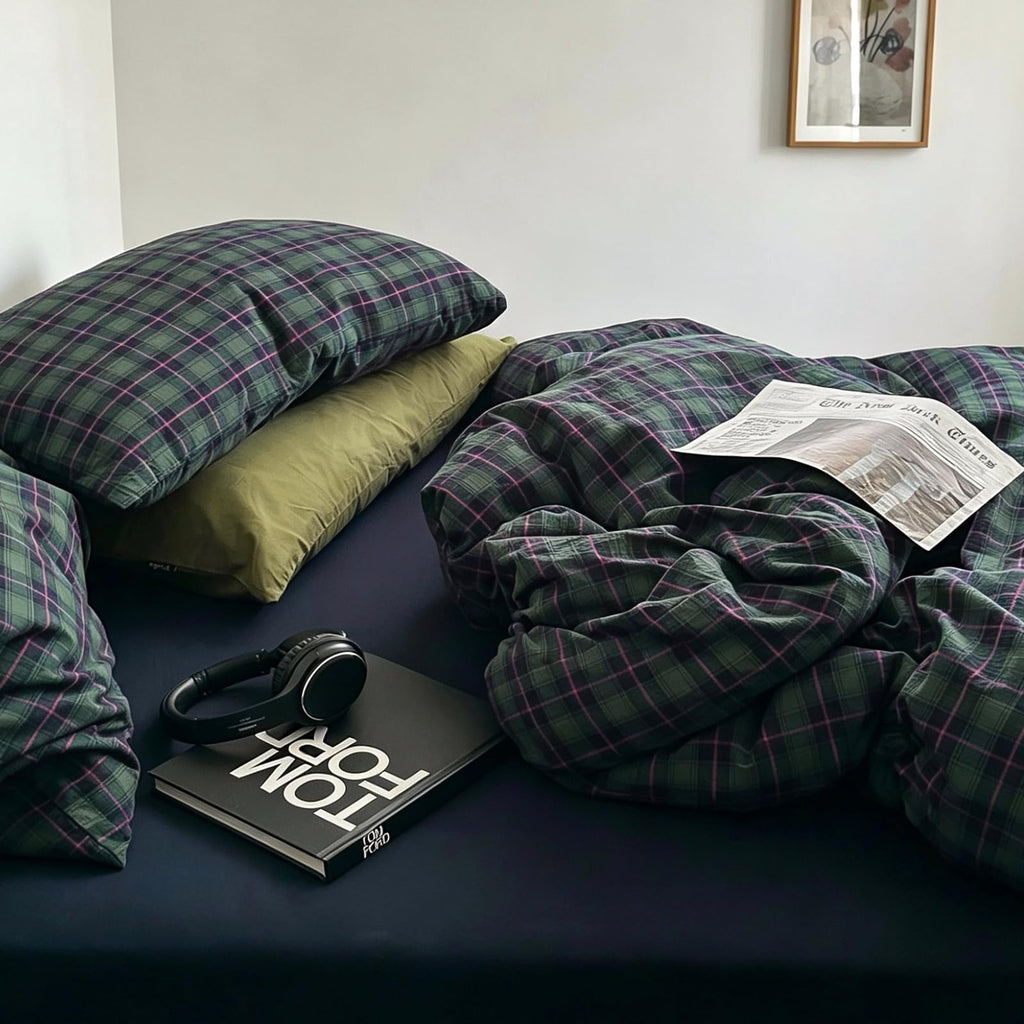 Vintage Forest Green Plaid Duvet Cover Set, 3 Piece Retro Tartan Bedding Collection with Navy Check