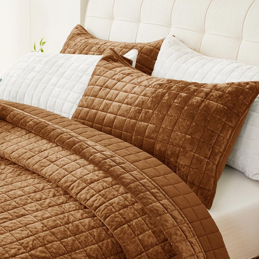 Quilt Set Oversized King 120x120 Luxurious Velvet Bedding Sets with 2 Pillow Shams 20x36 3 Pieces Ultra Soft Quilted