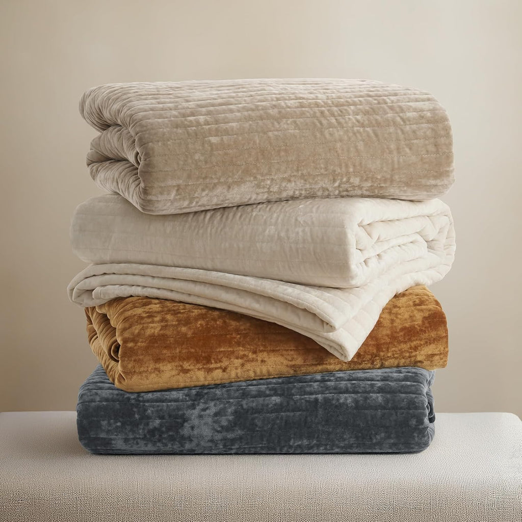 Velvet Quilt Set King, Luxurious Soft Striped Channel Bedding Set, Lightweight Velvet Comforter for All Season