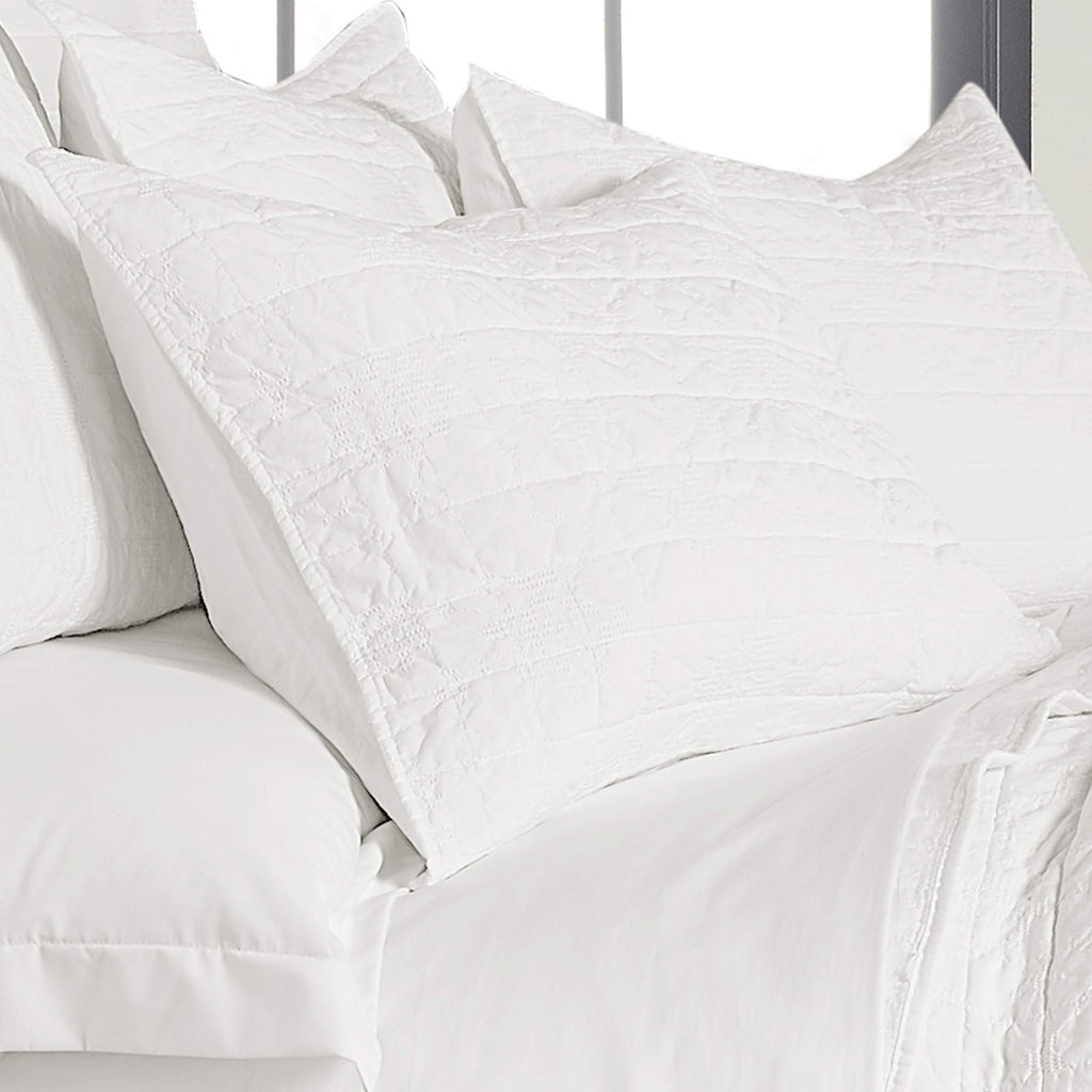 Bowie Bedspread Set -King Bedspread + Two King Pillow Shams - Microfiber Jacquard - Geo Floral - White - Bedspread