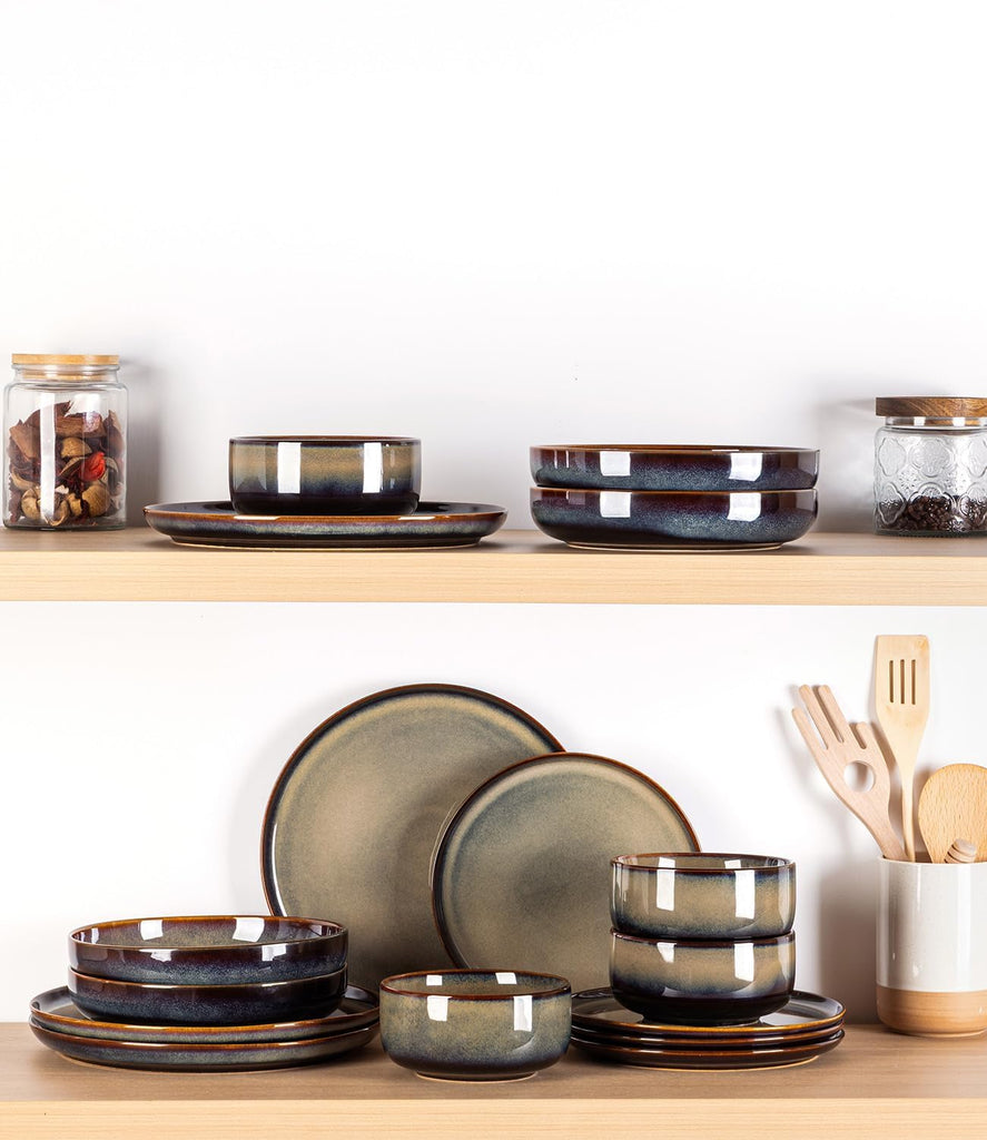 Ceramic Dinnerware Set for 4, 16-Piece Plates and Bowls Set