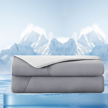 Cooling Blanket King/Cal King Size, Q-max > 0.45 Japanese Arc-chill Cooling Comforter for Hot Sleepers, Silky Soft