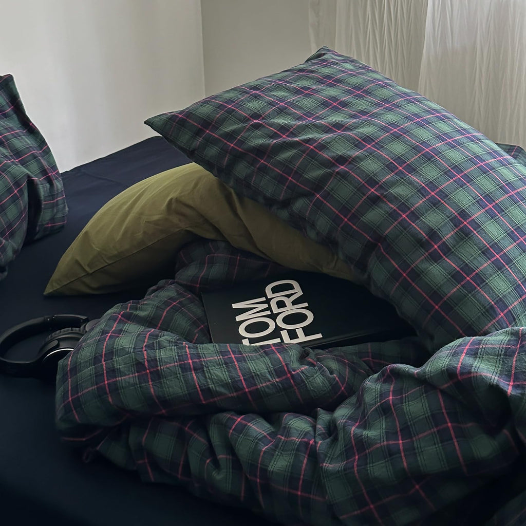 Vintage Forest Green Plaid Duvet Cover Set, 3 Piece Retro Tartan Bedding Collection with Navy Check