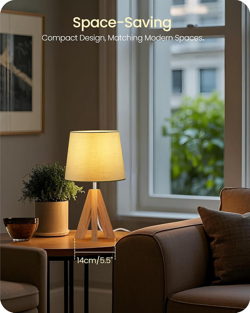 Tripod Table Lamp, Small Bedside Lamp with Wood Base & Green Fabric Shade, Little Cute Desk Lamp, Modern Nightstand