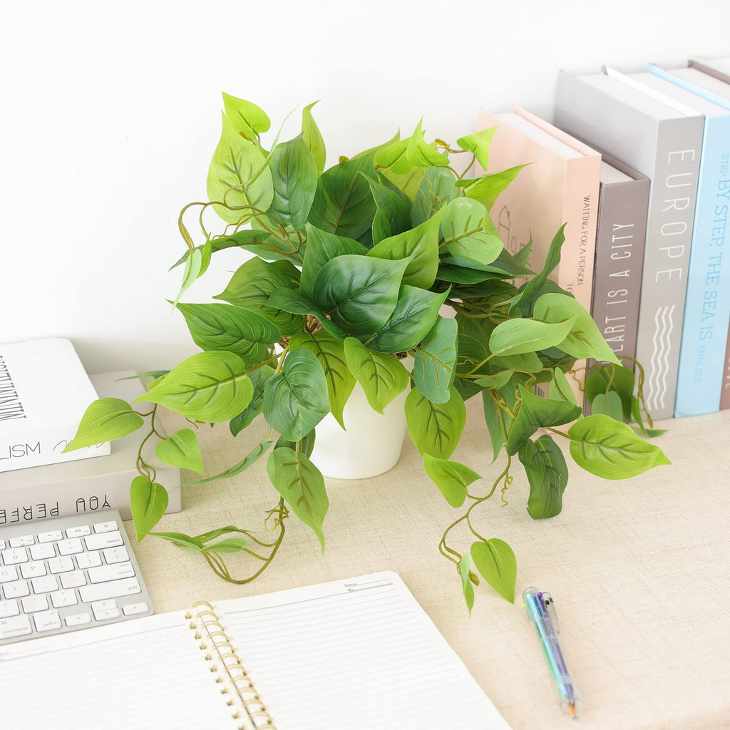 Artificial Plants Fake Pothos with Plastic Pot Artificial Potted Plant Bedroom Indoor Outdoor Decor 1 Pack