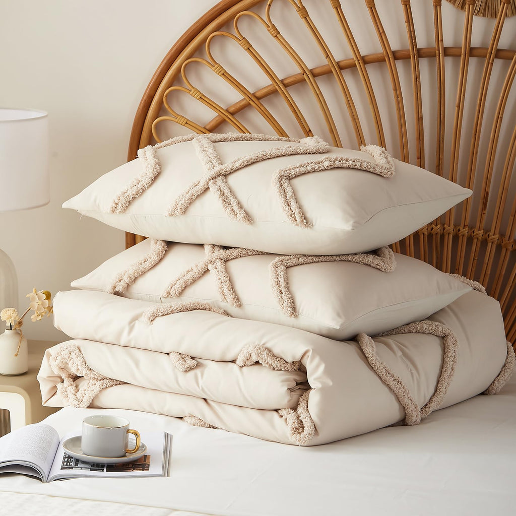 3-Piece King Size Comforter Set - Beige Bohemian Tufted Lightweight Jacquard Bedding with 2 Pillow Shams for All
