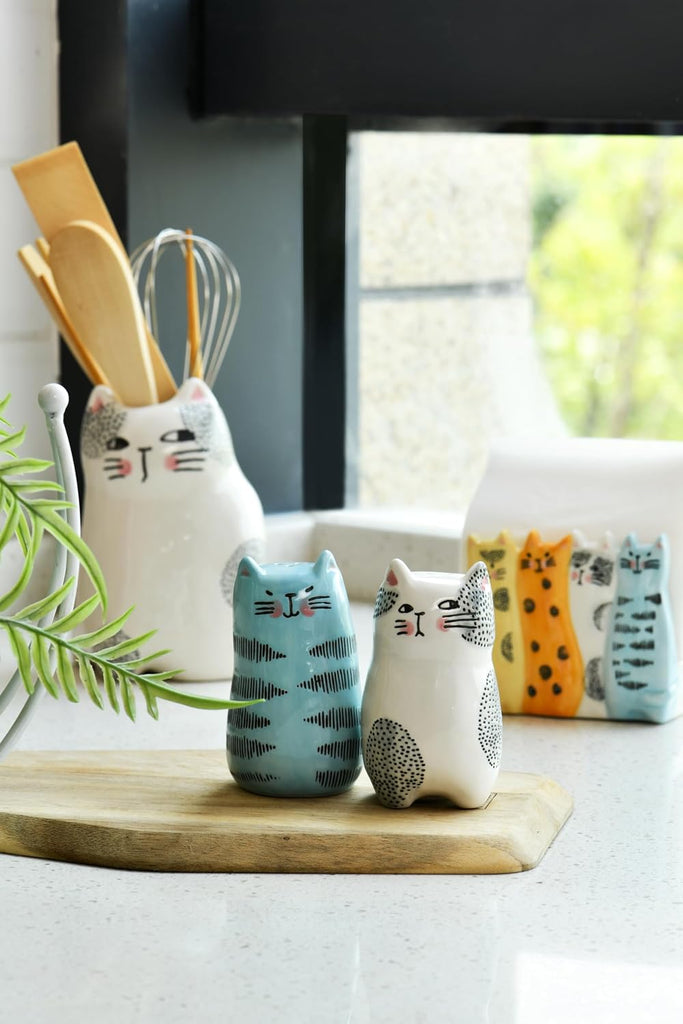 Cartoon Cat Salt & Pepper Shaker Set, Handpainted Stoneware, Dishwasher Safe - Set of 2