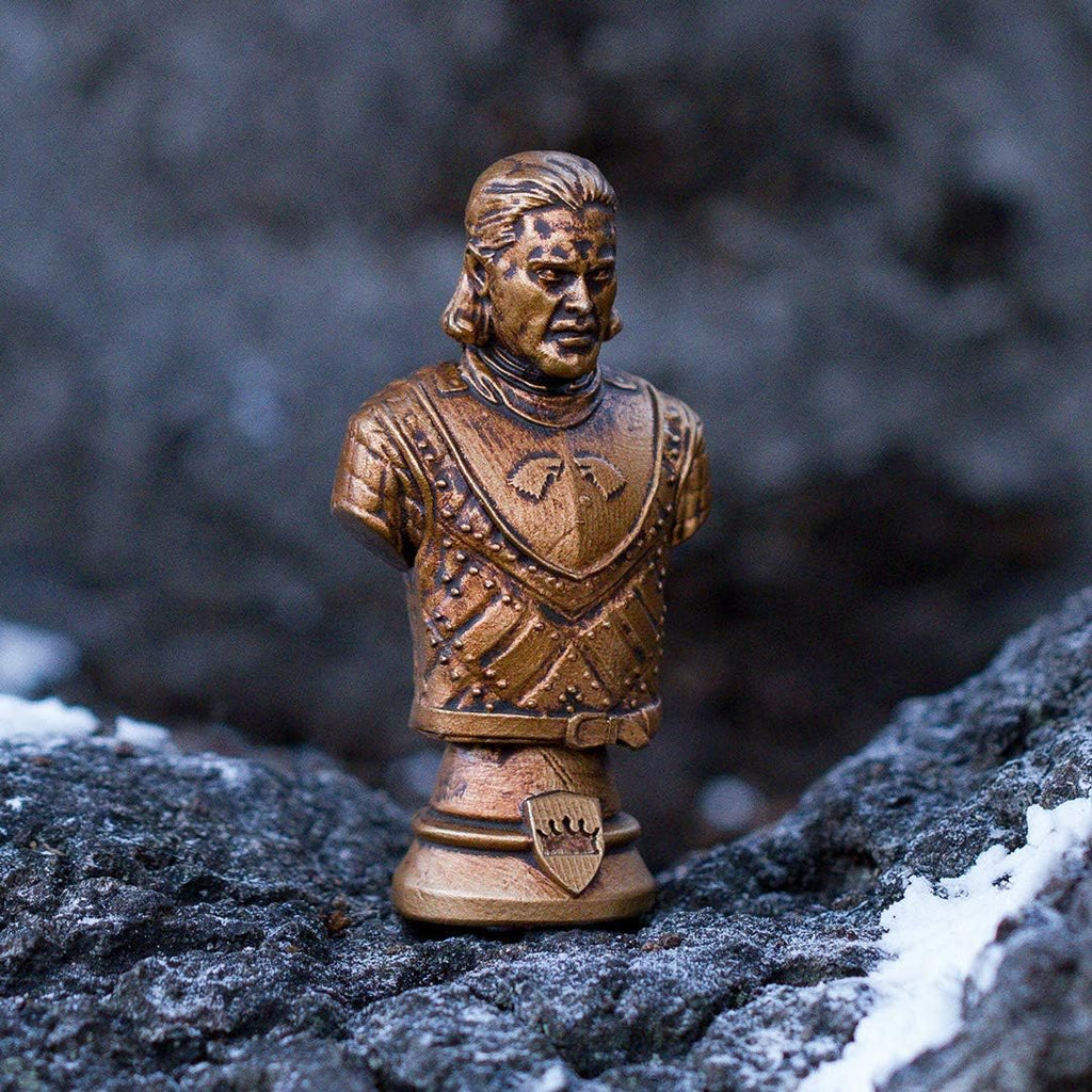 Game of Thrones Collector's Chess Set | 32 Custom Sculpt HBO Game of Thrones TV Characters Chess Pieces | 2 Players