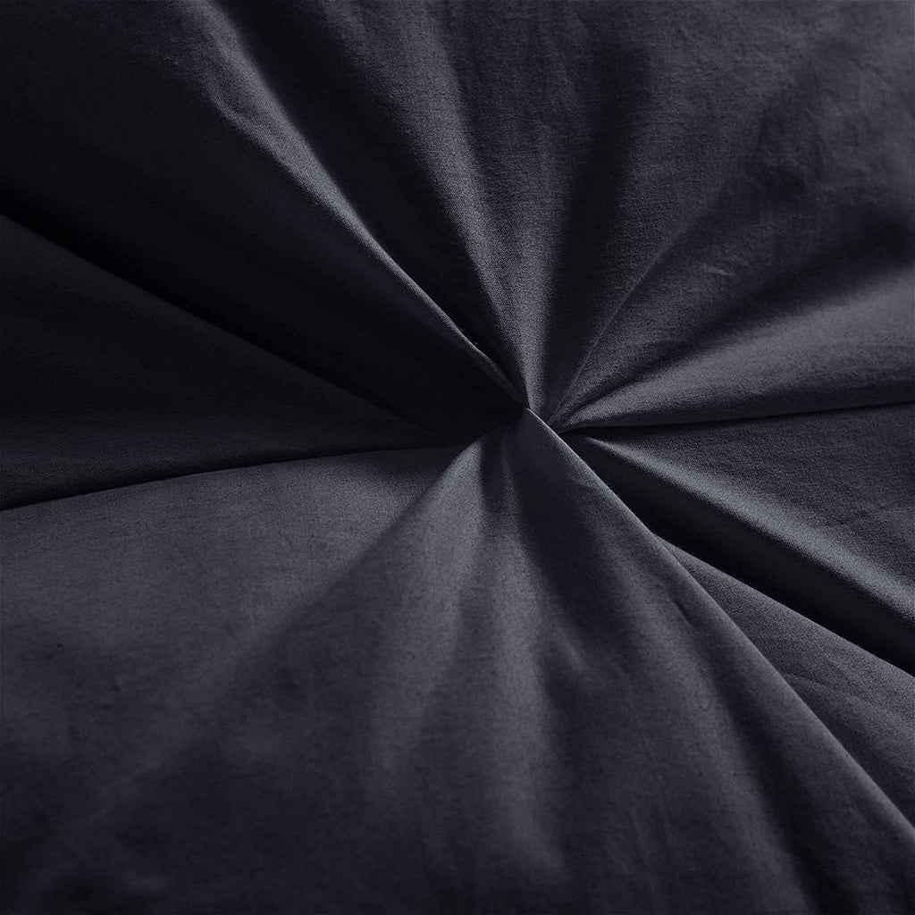 Luxurious All-Season Goose Down Feather Fiber Comforter Queen Duvet Insert, Exquisite Black Pinch Pl