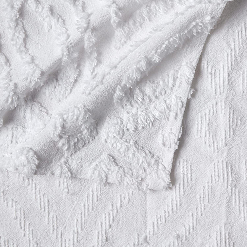 Wedding Ring Queen Cotton Chenille Bedspread, White