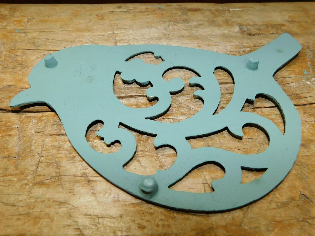 Cast Iron Antique Style Bird Plaque Hot Plate Home Kitchen Trivet