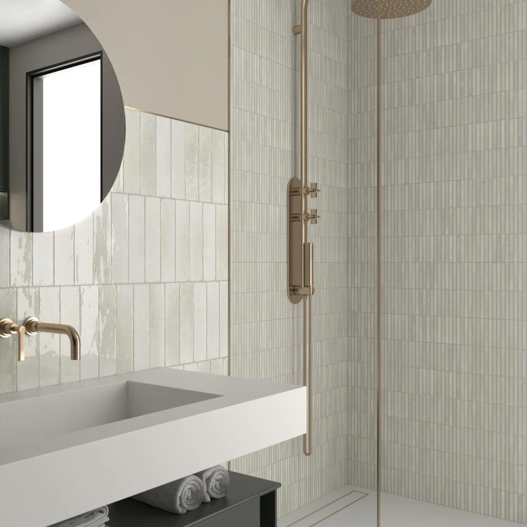 Scandia Glossy Ivory 4.5x9 Ribbed Porcelain Wall Tile, 3D KitKat Fluted Decorative Tile Backsplash, Bathroom, Shower