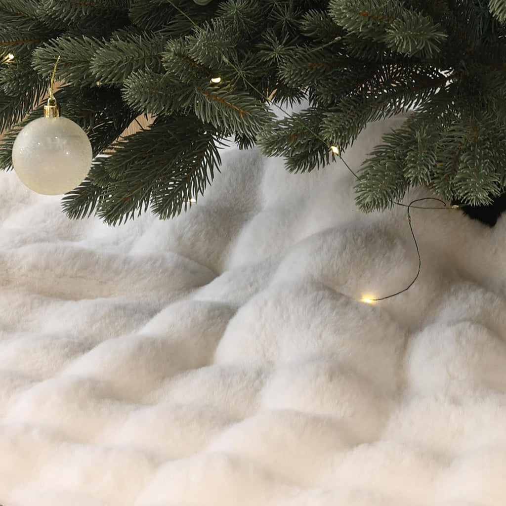 48 inch Large White Christmas Tree Skirt Faux Fur Tree Skirts