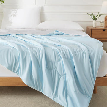 Cooling Comforter King, Q-Max 0.45 Lightweight Breathable Cooling Blanket | Double-Sided Aqua Blue Silk Smooth Summer