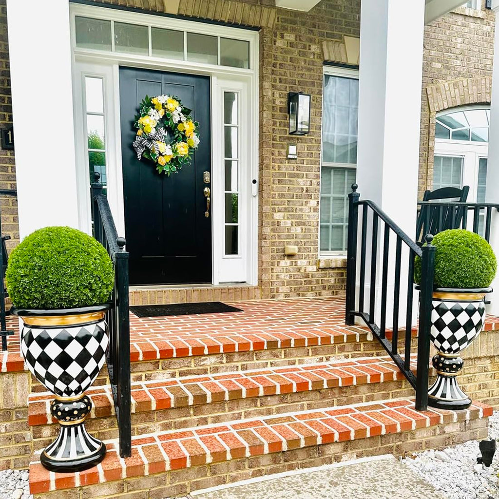 Topiary Balls for Outdoor Decor - 19", 2-Pack