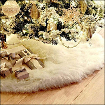 36 Inch Faux Fur Christmas Tree Skirt White Plush Skirt for Merry Christmas Party Christmas Tree Decoration