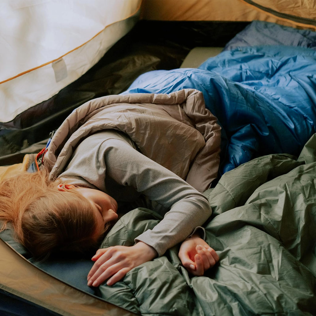 Camping Blanket, Packable Down Alternative Outdoor Blanket 57X78''