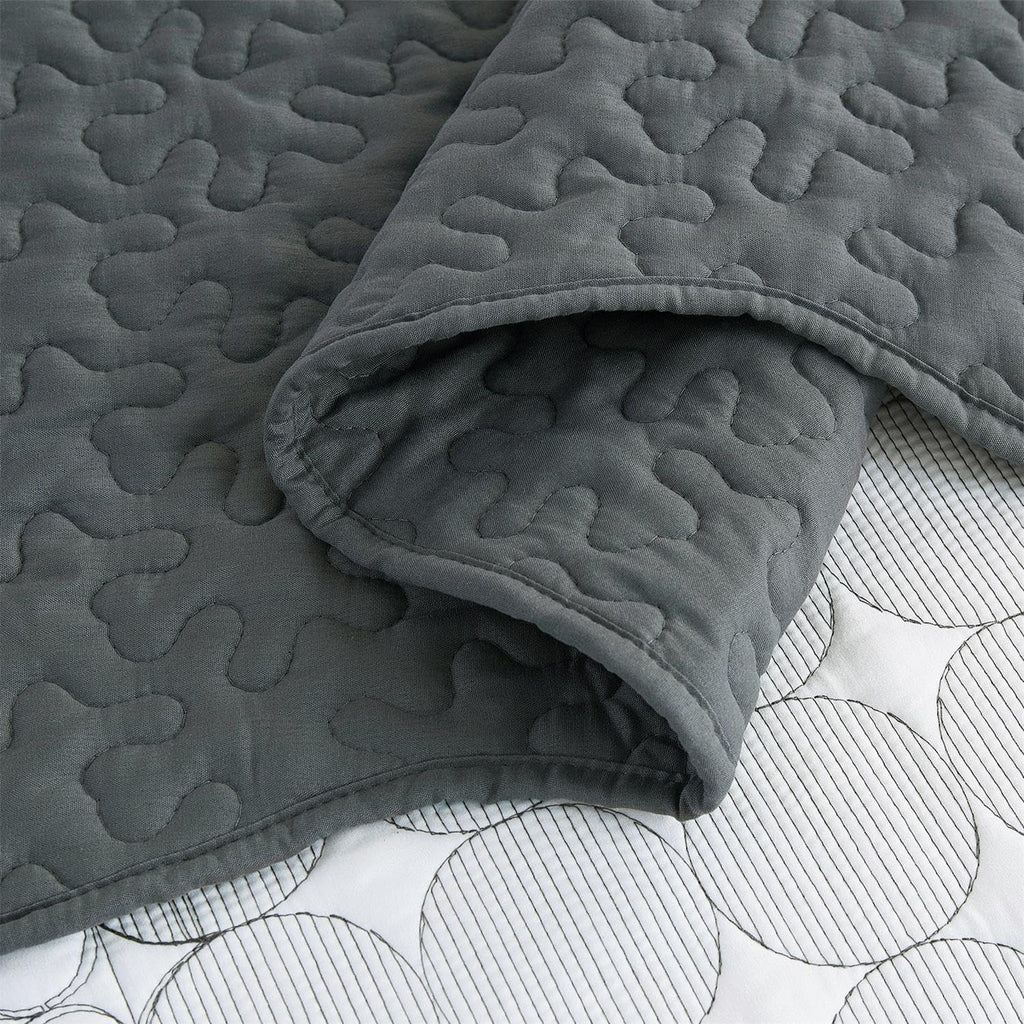Quilt Set Dark Grey-128x120 Bedspread with 2 Pillow Shams-Exquisite Plaid Embroidery