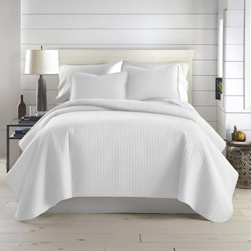 Oversized King Quilt Bedding Set with Shams, Lightweight White Coverlet Quilt King Bedspread, Luxury Bedding, Bed