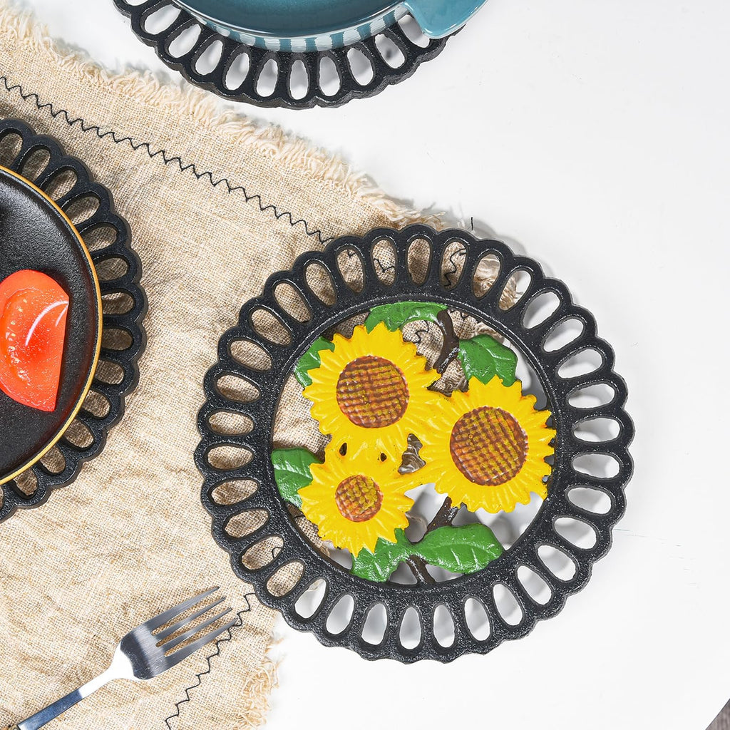 Heavy Duty Cast Iron Trivet,Decorative Painting Trivet or Dinning Table,7.5x7.5 Inch - Round with Vintage Lovely