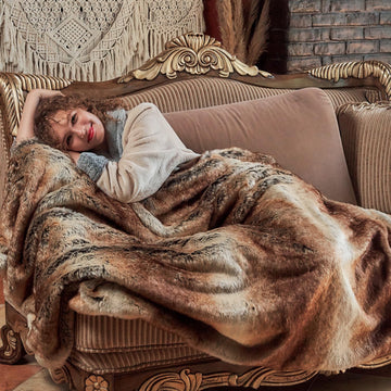 Plush Faux Fur Throw Blanket,Luxury Thick Fluffy Blankets for Couch, Bed, Sofa,Warm Fuzzy Cozy Decorative Blankets as